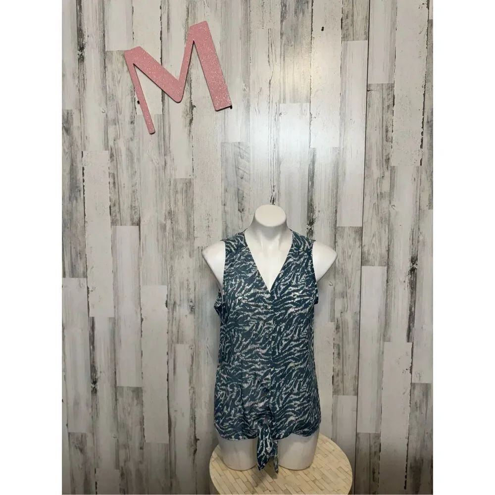 Nine West blouse size medium